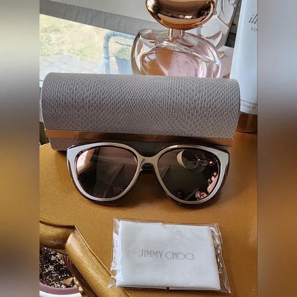 Jimmy Choo Cindy's rose gold Sunglasses - Picture 2 of 3